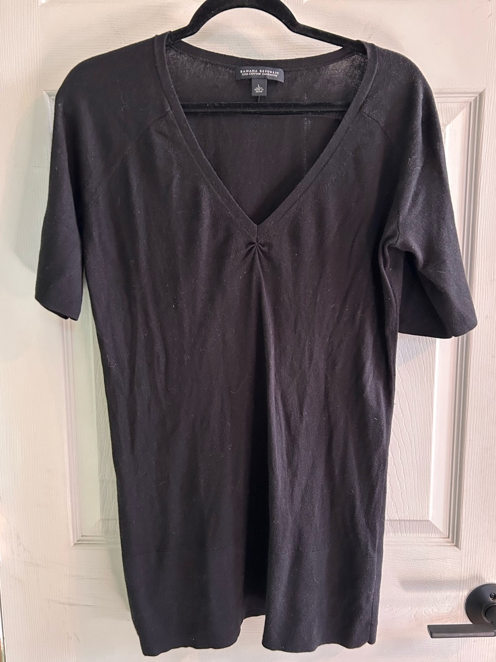 Banana Republic Silk/Cotton/Cashmere Black V-Neck Short Sleeve Tunic